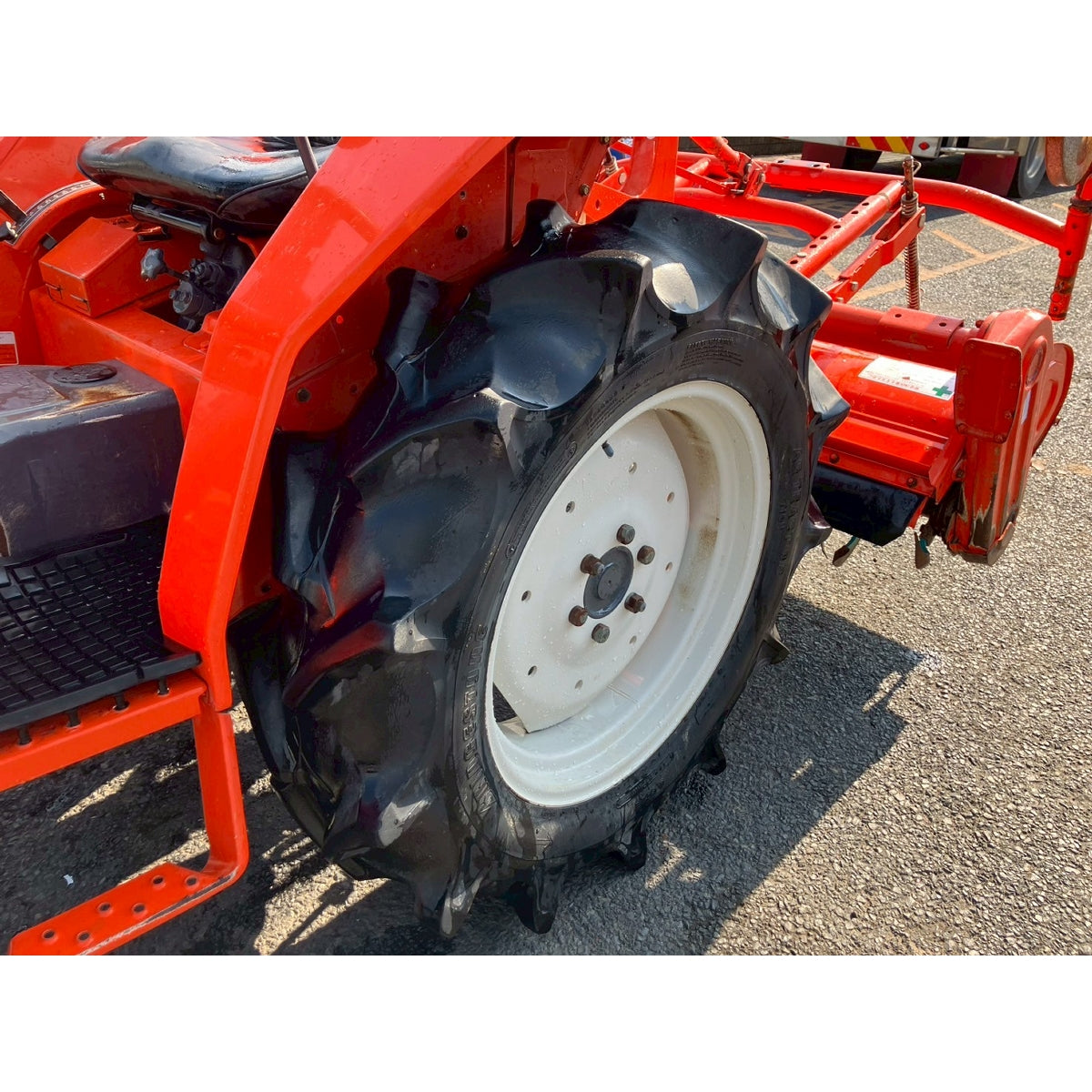 Tracteur Kubota L1-215S 943h
