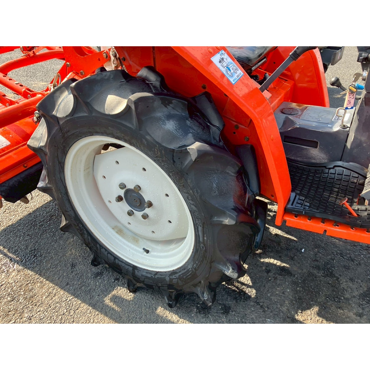 Tracteur Kubota L1-215S 943h