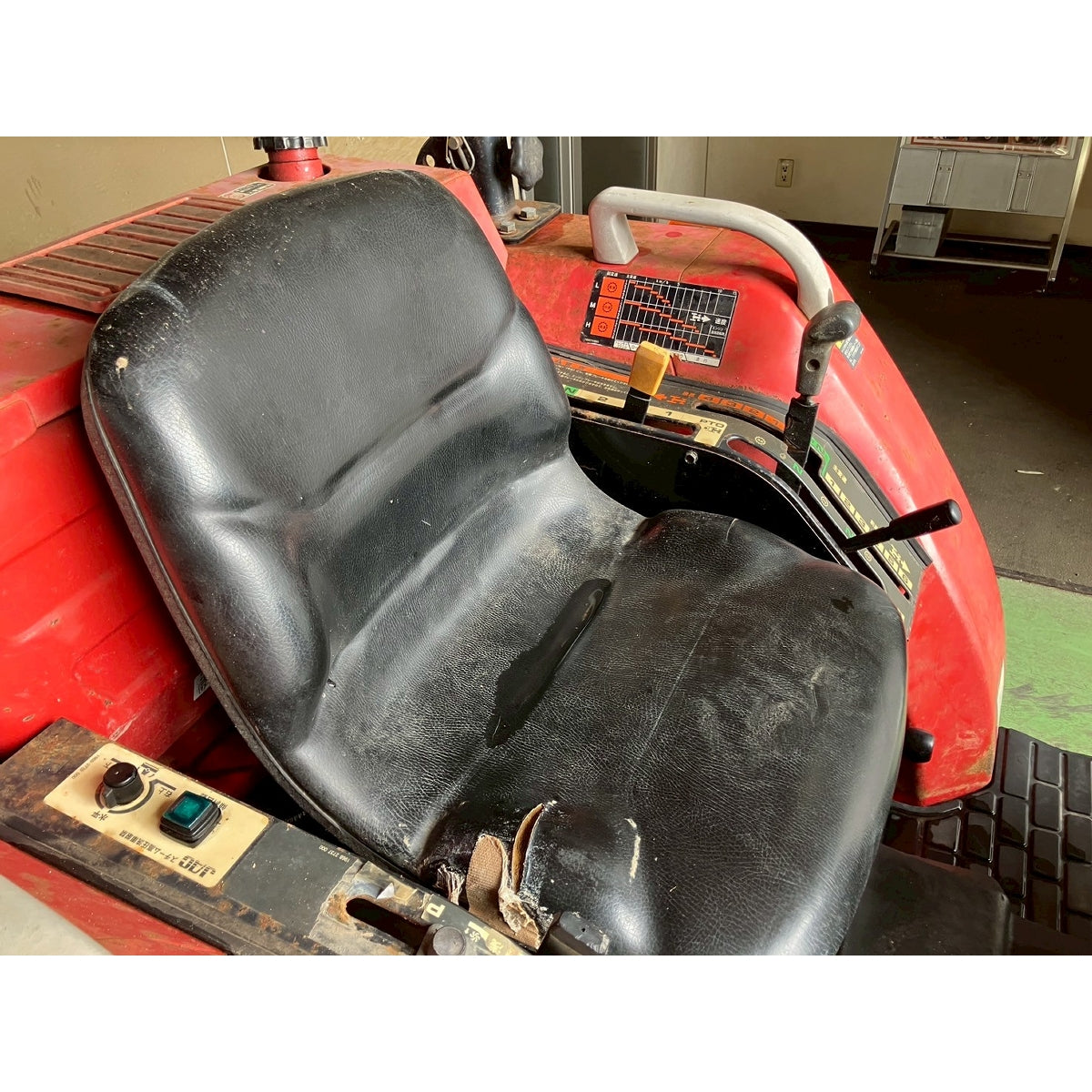 Tracteur Mitsubishi MTR250 2817h