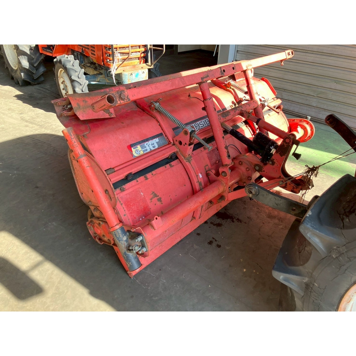 Tracteur Mitsubishi MT305D 819h