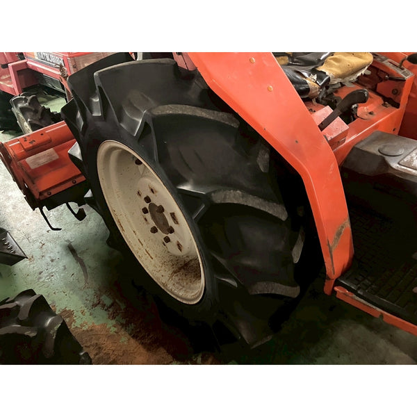 Tracteur Kubota L1-275D 2496h