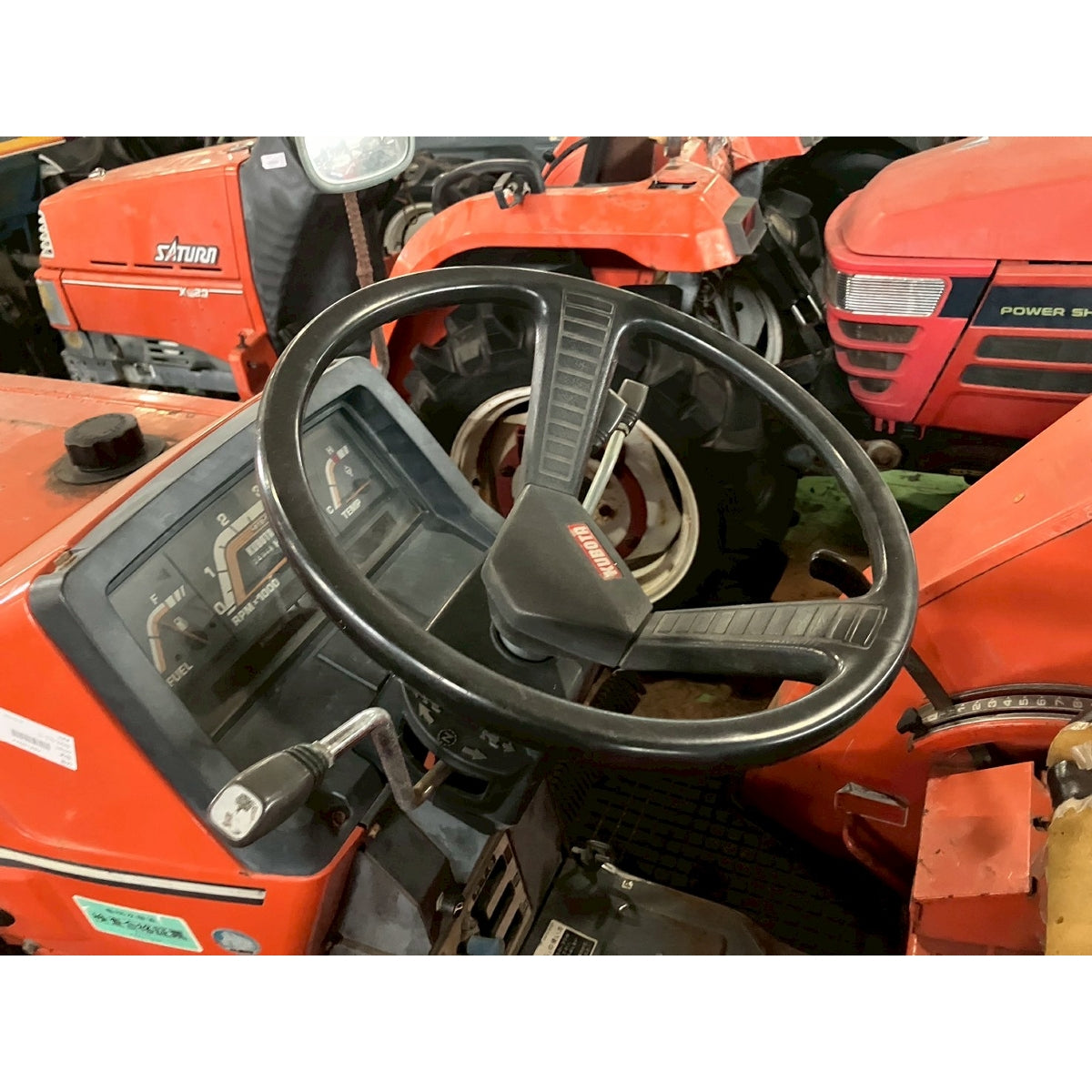 Tracteur Kubota L1-275D 2496h