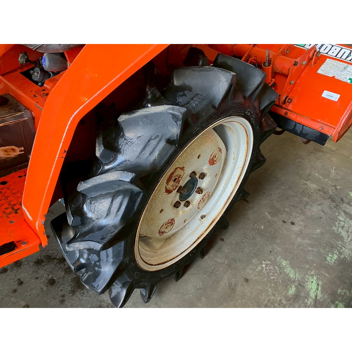 Tracteur Kubota L1-185D 985h