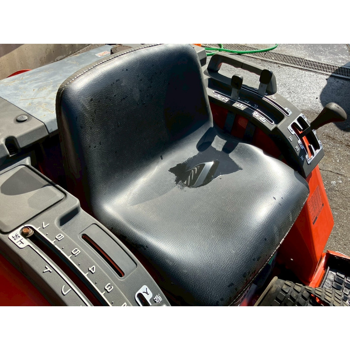 Tracteur Kubota A-19D 893h