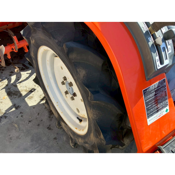 Tracteur Kubota A-19D 893h