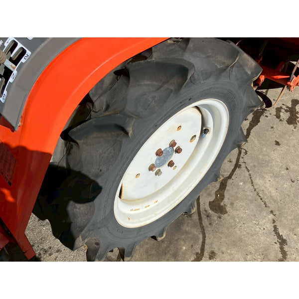 Tracteur Kubota A-19D 893h