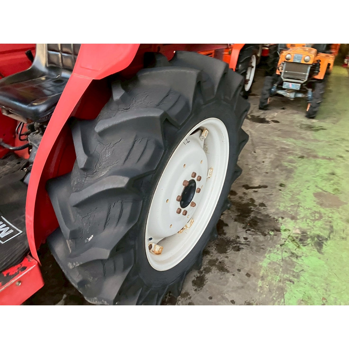 Tracteur Mitsubishi MT32D 2251h