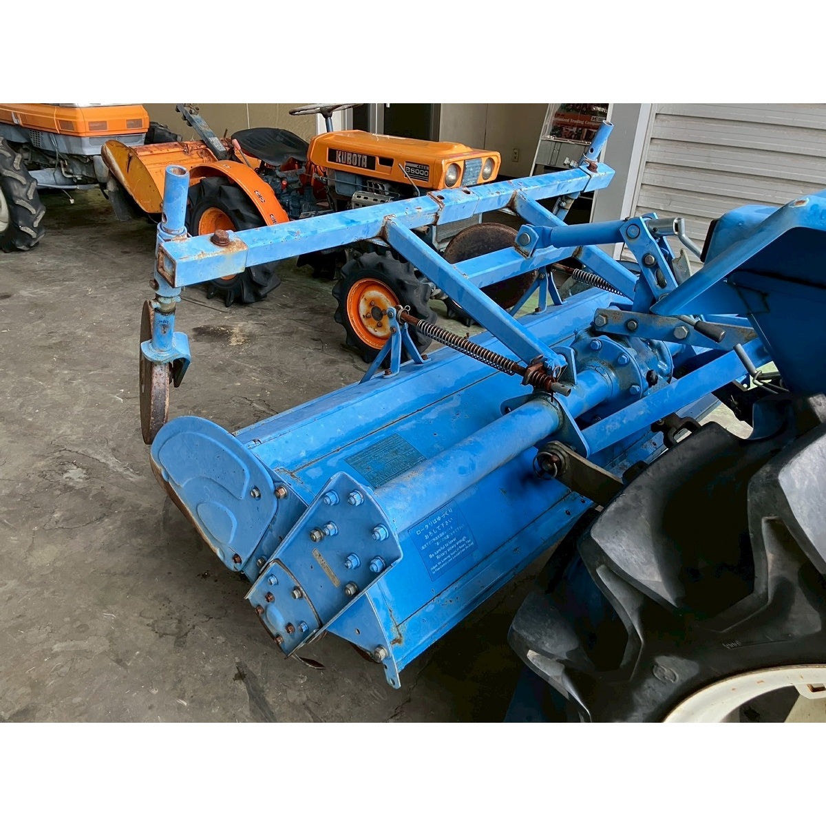 Tracteur Mitsubishi MT2501 806h