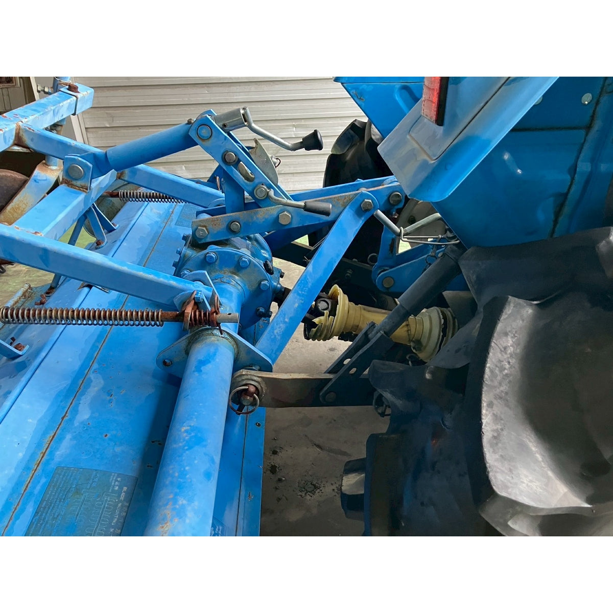 Tracteur Mitsubishi MT2501 806h