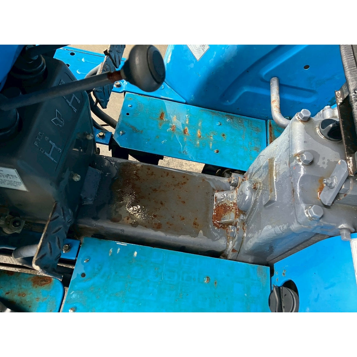 Tracteur Mitsubishi MT2501 806h