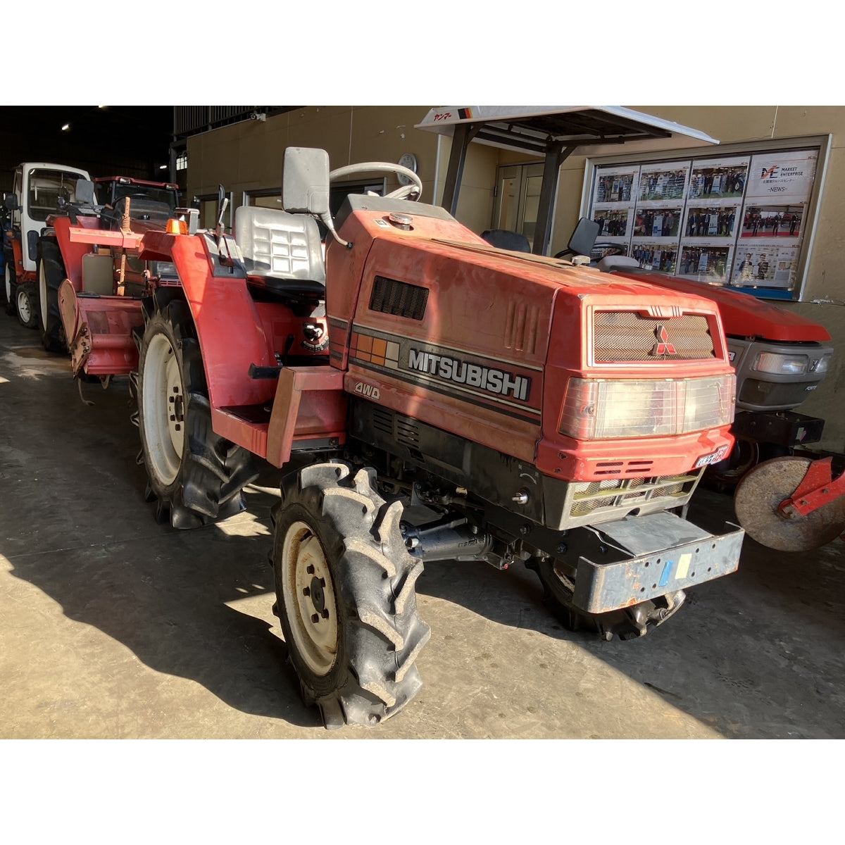 Tracteur Mitsubishi MT16D 860h