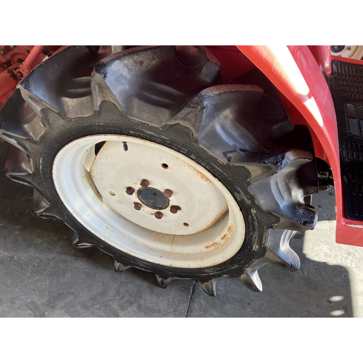 Tracteur Mitsubishi MT16D 860h