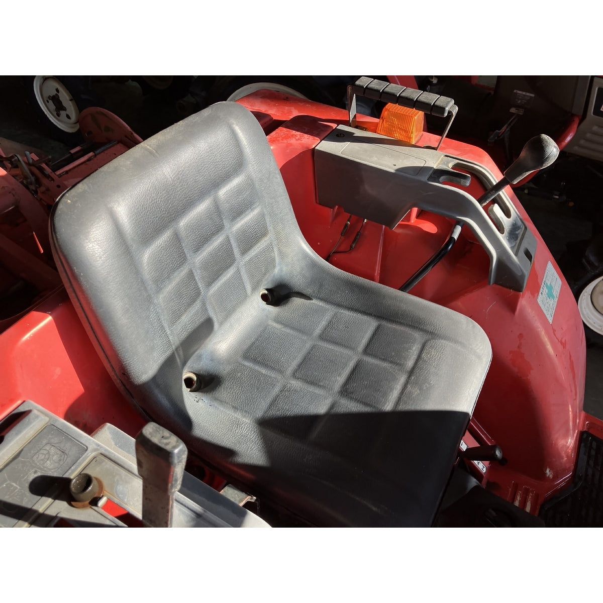 Tracteur Mitsubishi MT16D 860h