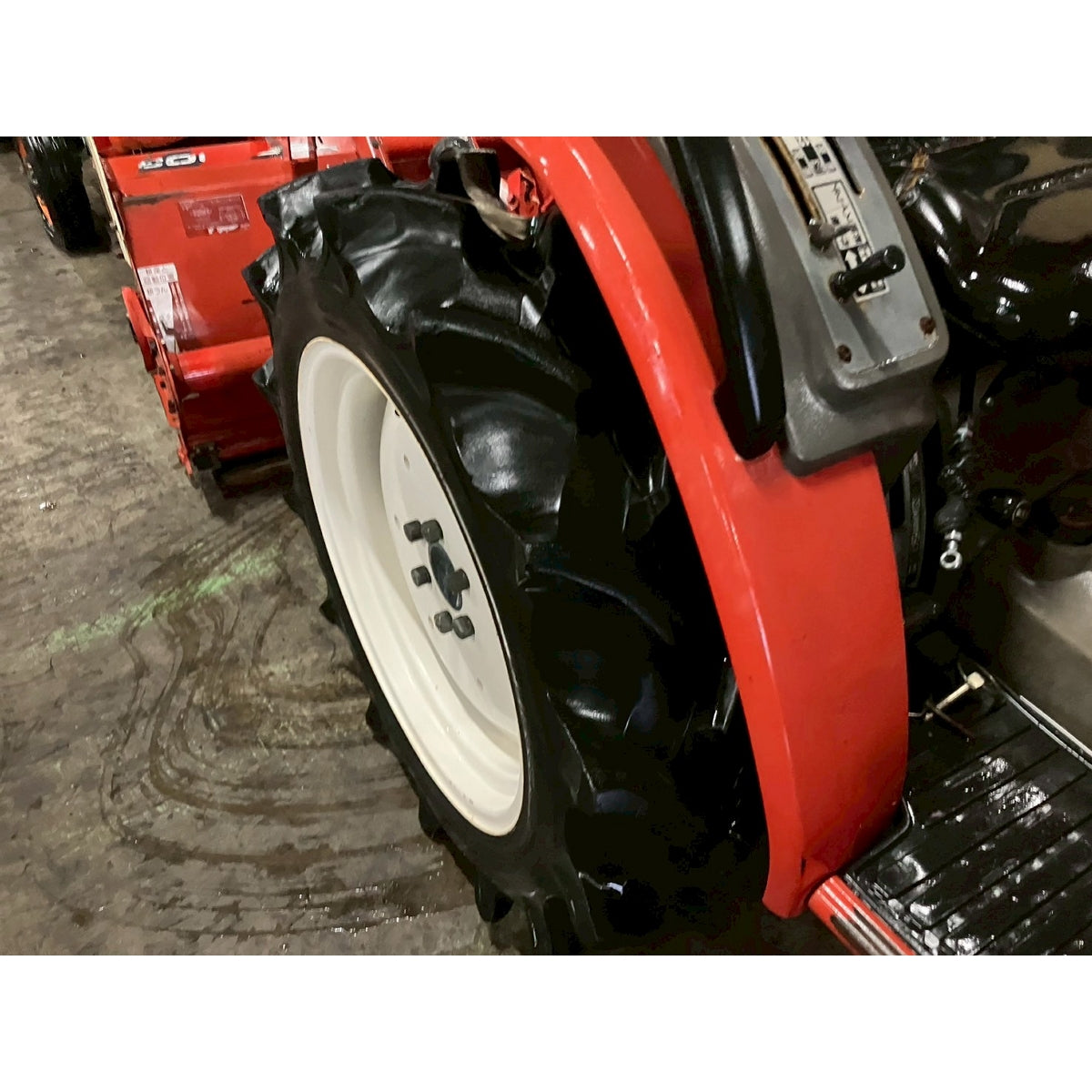 Tracteur Yanmar F180D 931h