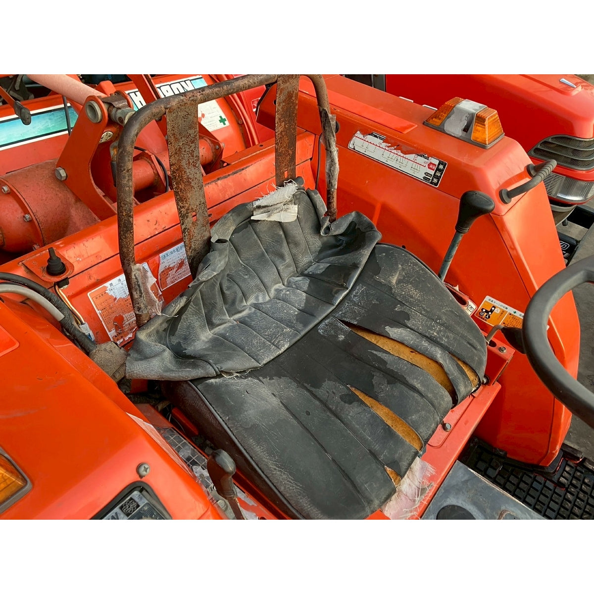 Tracteur Kubota L1-205D 588h