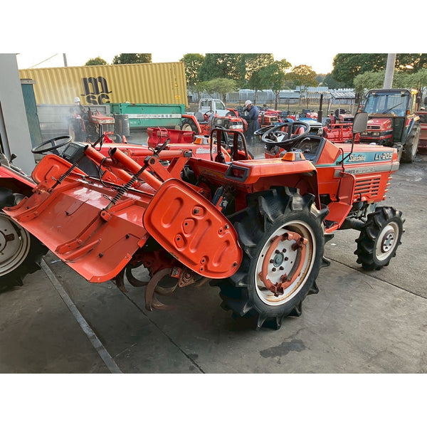 Tracteur Kubota L1-205D 588h