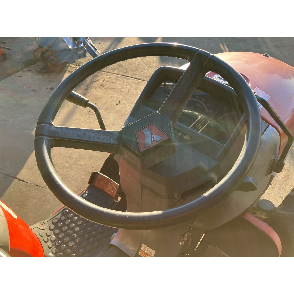 Tracteur Yanmar AF18D 821h