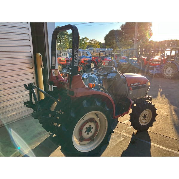 Tracteur Yanmar AF18D 821h