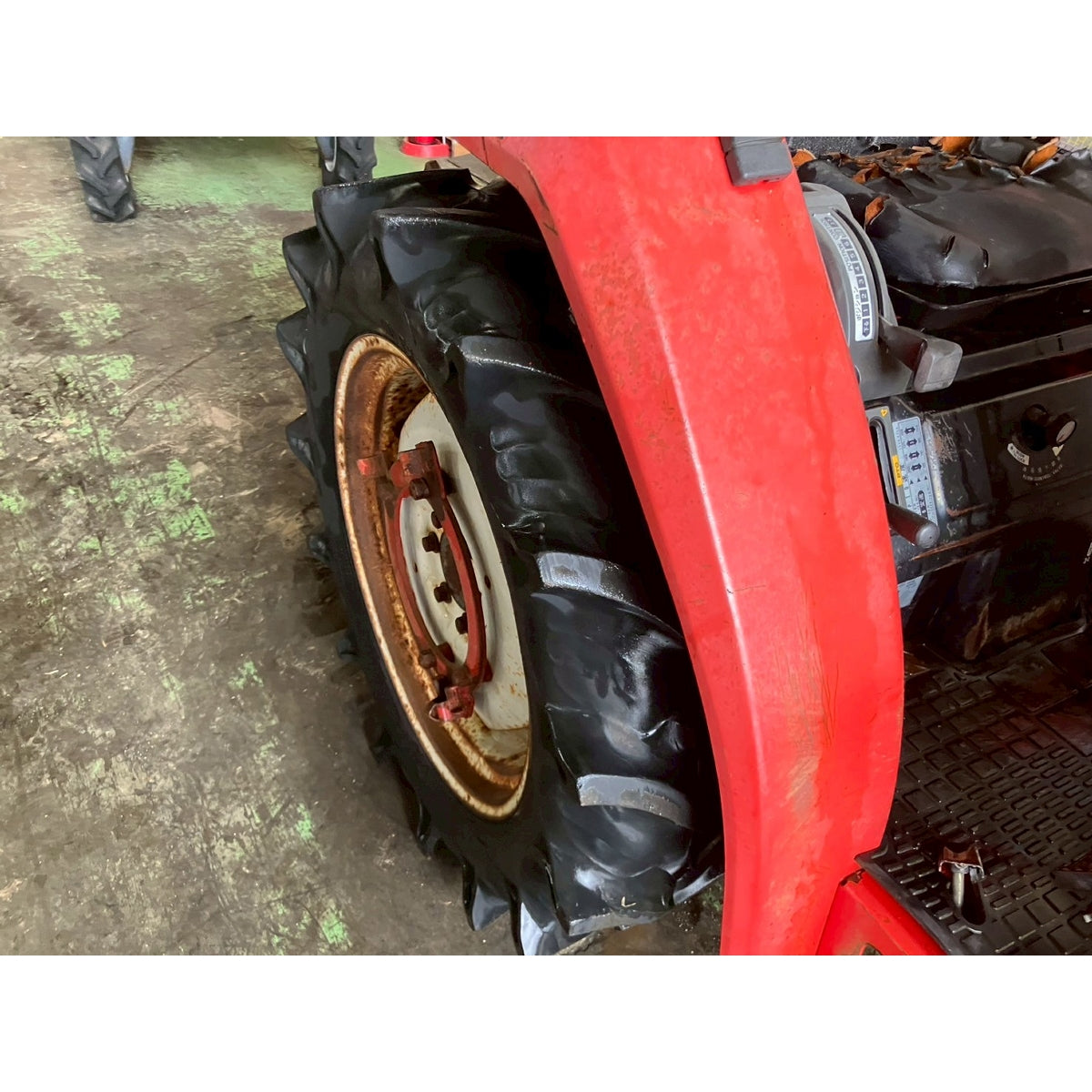 Tracteur Mitsubishi MT22D 2042h