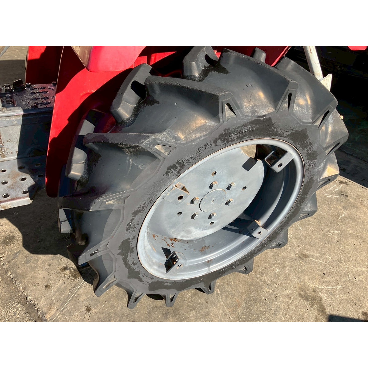 Tracteur Shibaura SD2200S 1384h