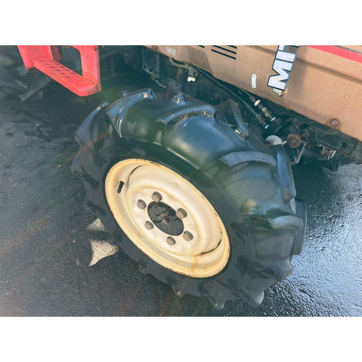 Tracteur Mitsubishi MT21 2422h