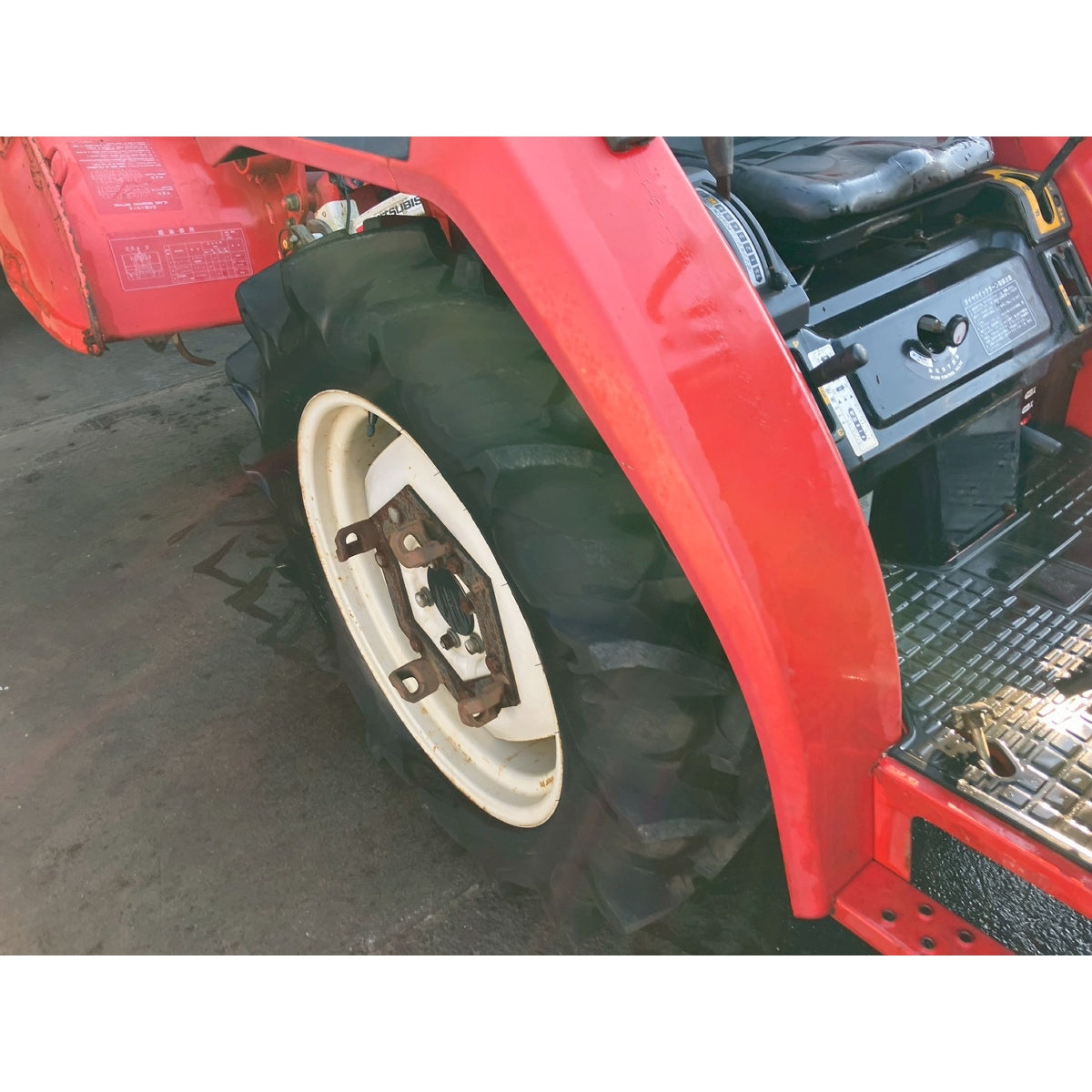 Tracteur Mitsubishi MT21 2422h