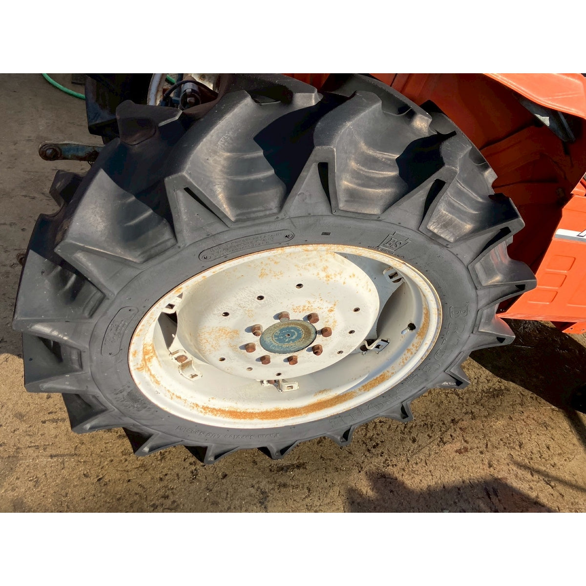 Tracteur Kubota L1-R33D 2717h