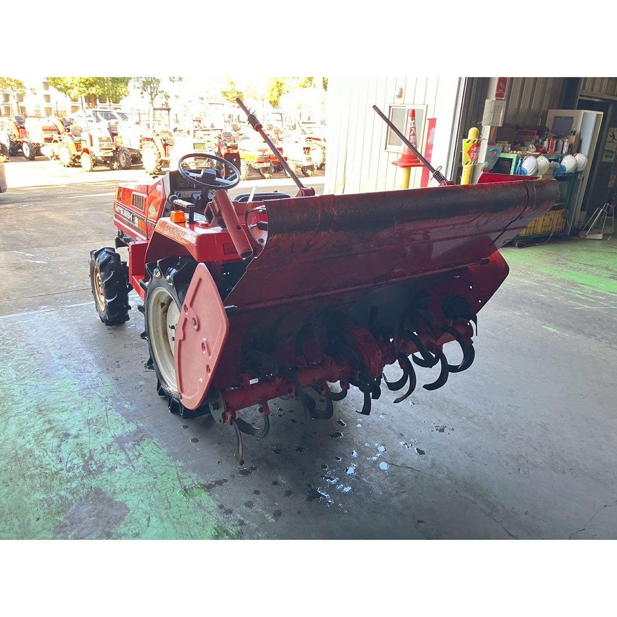 Tracteur Mitsubishi MT17 270h