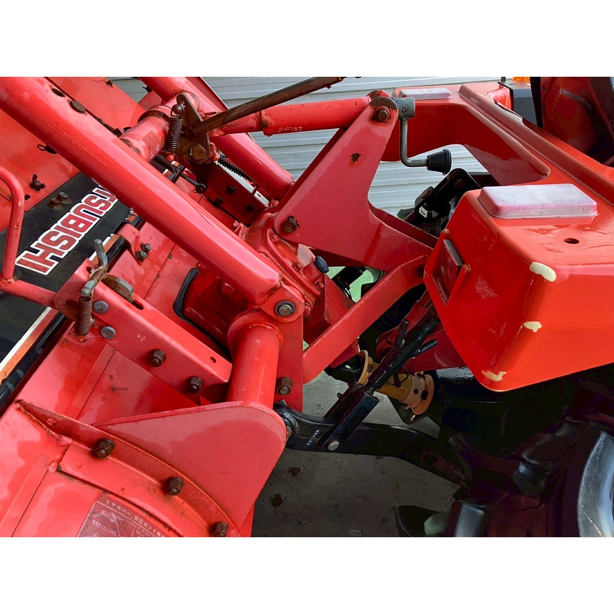 Tracteur Mitsubishi MT17 270h