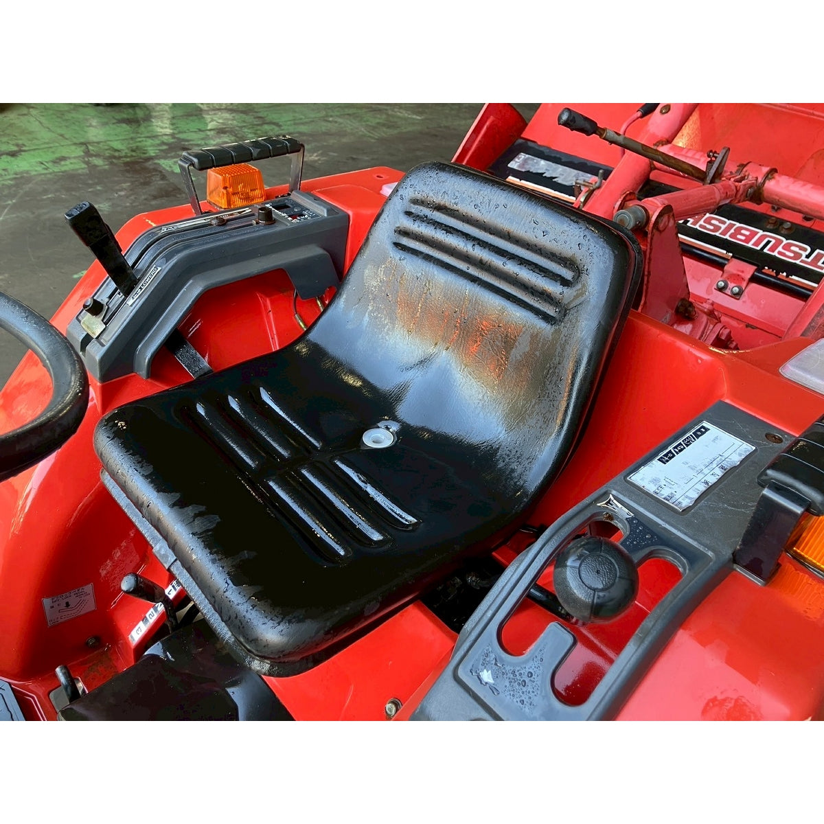 Tracteur Mitsubishi MT17 270h