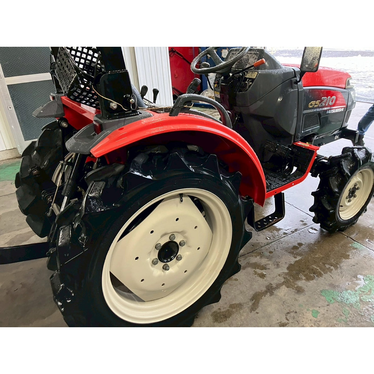 Tracteur Mitsubishi GS210 1200h