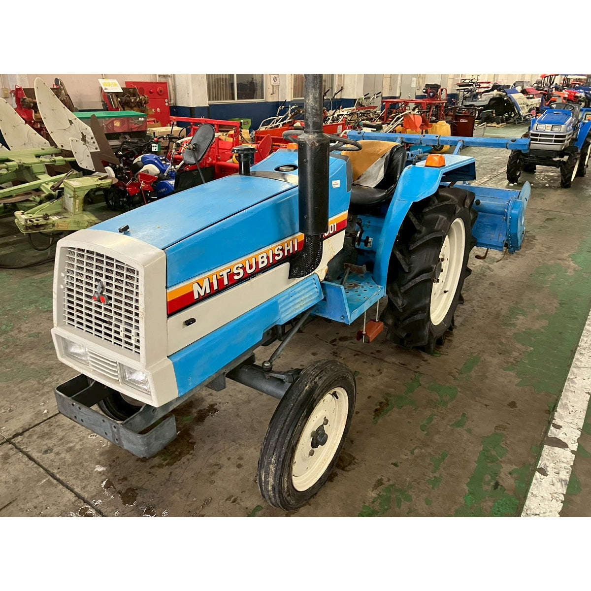 Tracteur Mitsubishi MT2001S 476h