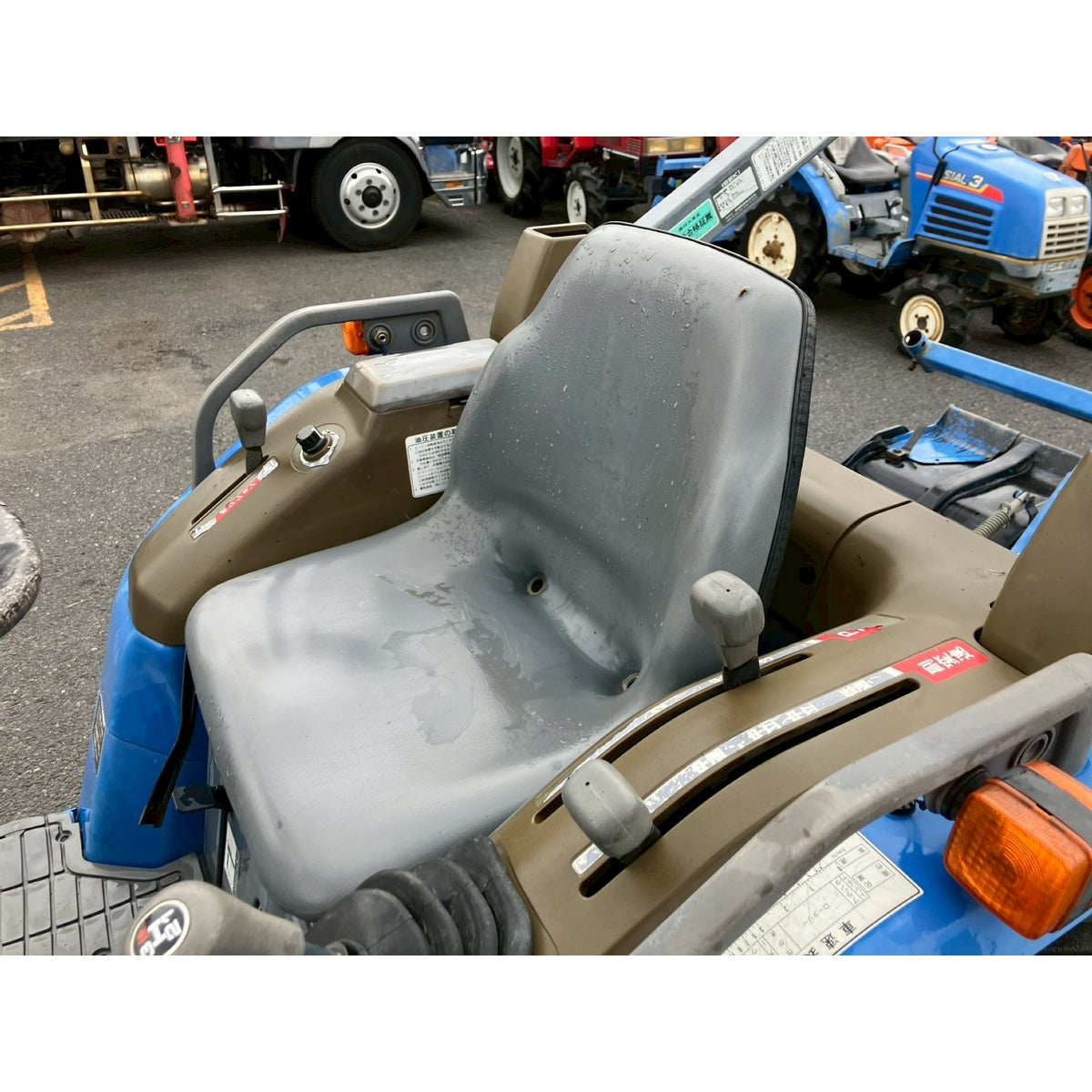 Tracteur Iseki TF243 670h
