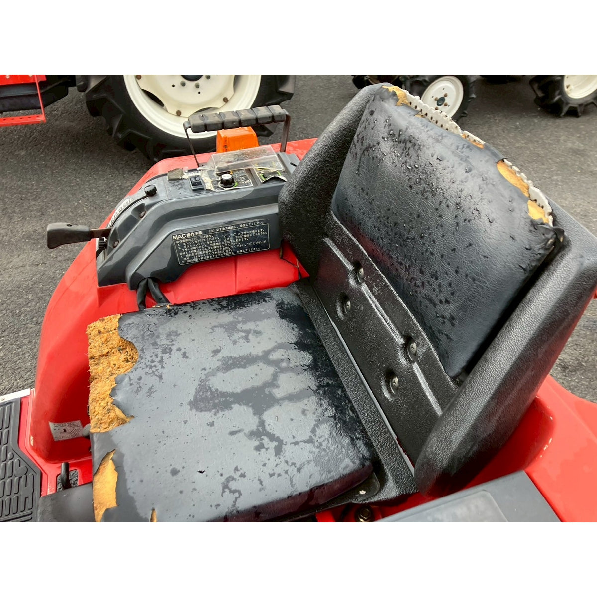 Tracteur Mitsubishi MT15 954h