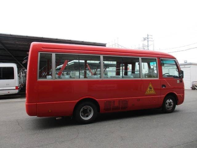 Mitsubishi Fuso Rosa bus scolaire