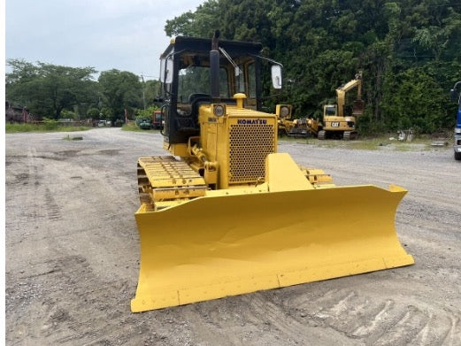 bulldozer Komatsu D37P-