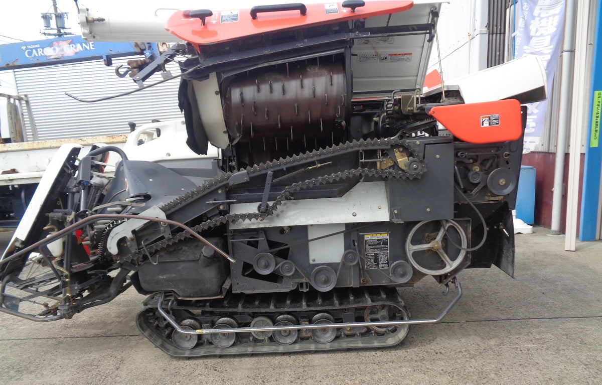 Moissonneuse-batteuse Kubota AR218